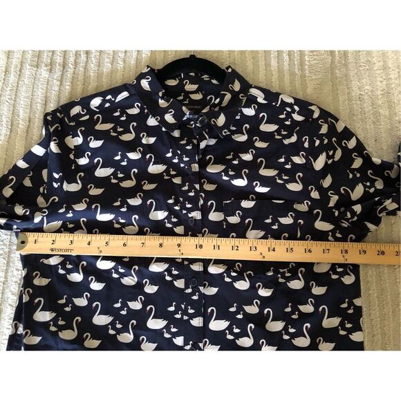 Womens Banana Republic Navy Swan Classic Fit Button Up Blouse SZ S - Picture 8 of 12